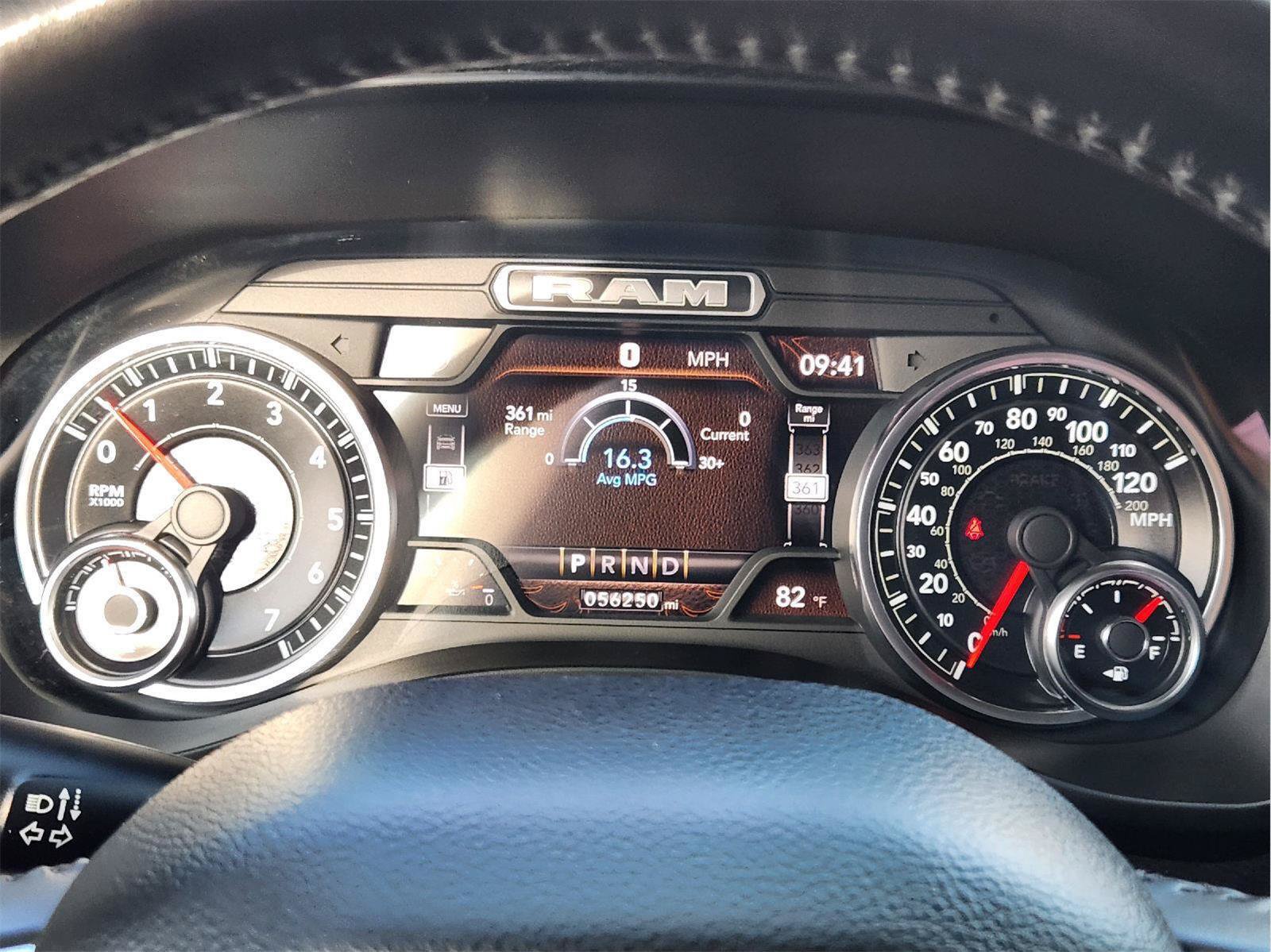 Used 2022 RAM 1500 Laramie AWD/4WD image 18