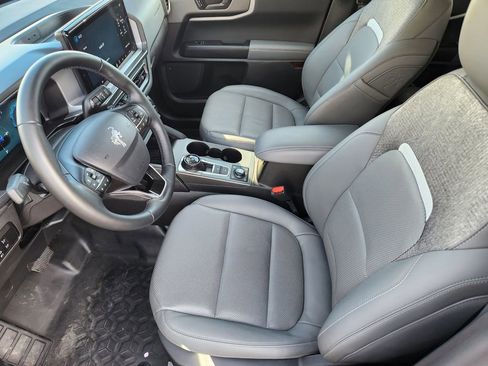 Certified 2025 Ford Bronco Sport Badlands image 9