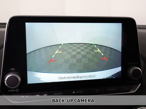 Used 2023 Nissan Sentra SV image 5