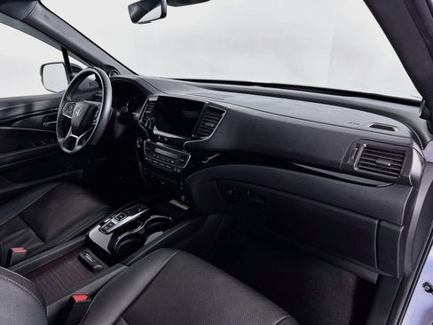 Certified 2022 Honda Pilot Black Edition image 32
