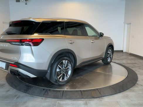 Certified 2023 INFINITI QX60 Luxe w/ Cargo Package AWD/4WD image 8