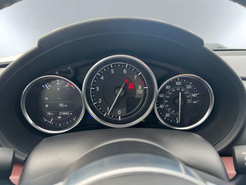 Used 2019 MAZDA MX-5 Miata RF Grand Touring w/ GT-S Package RWD image 9