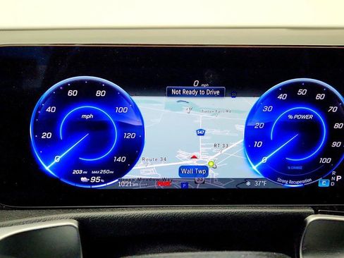 Used 2024 Mercedes-Benz EQB 300 4MATIC image 14