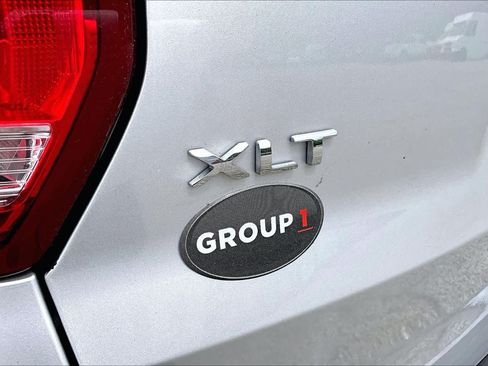 Certified 2018 Ford Explorer XLT w/ Equipment Group 201A AWD/4WD image 10