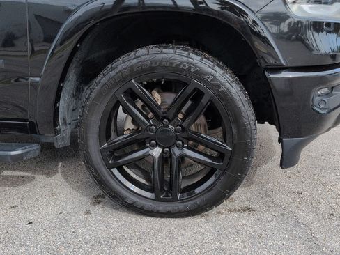 Used 2020 RAM 1500 Laramie AWD/4WD image 10