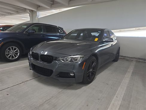 Used 2018 BMW 330i 330i w/ M Sport Package image 1