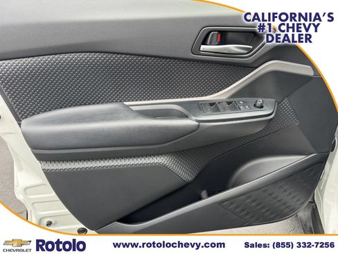 Used 2020 Toyota C-HR LE FWD image 17