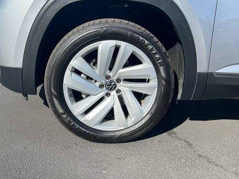 Used 2022 Volkswagen Atlas Cross Sport SE image 6