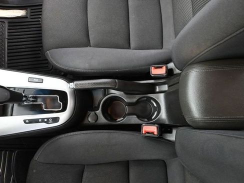 Used 2014 Chevrolet Cruze LT FWD image 28