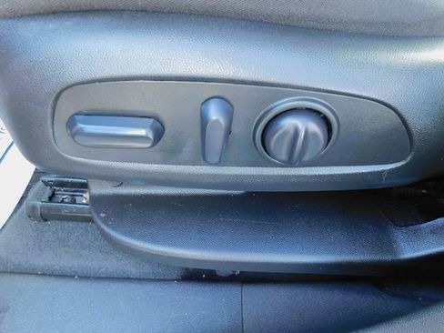 Used 2022 Chevrolet Equinox LT image 27