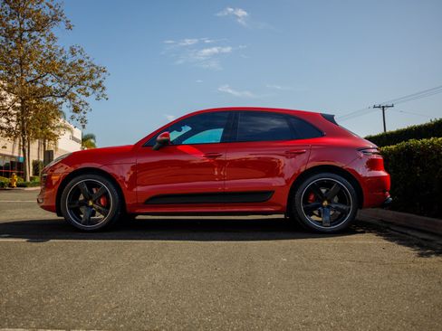 Used 2017 Porsche Macan GTS AWD/4WD image 8