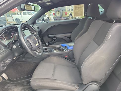 Used 2016 Dodge Challenger R/T Scat Pack RWD image 12