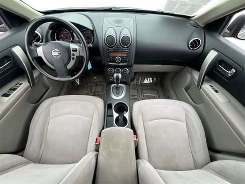 Used 2011 Nissan Rogue S image 8