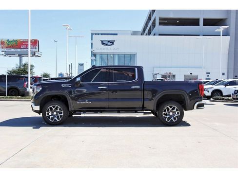 Used 2023 GMC Sierra 1500 SLT w/ SLT Premium Package image 3