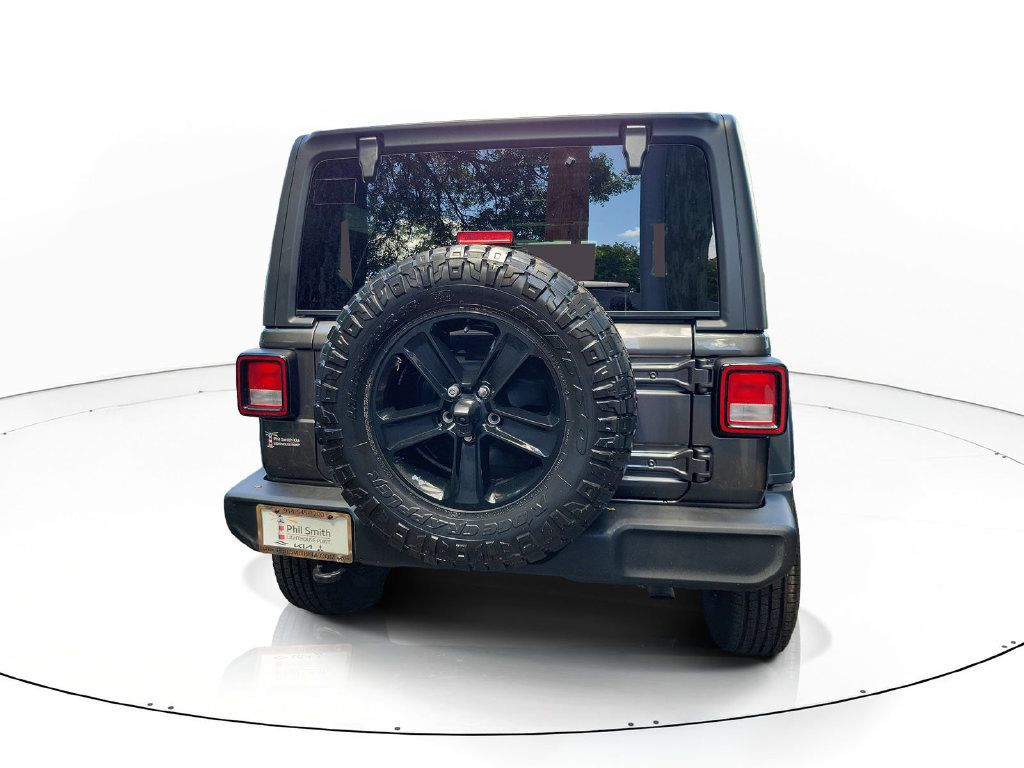 Used 2020 Jeep Wrangler Unlimited Sport AWD/4WD image 3