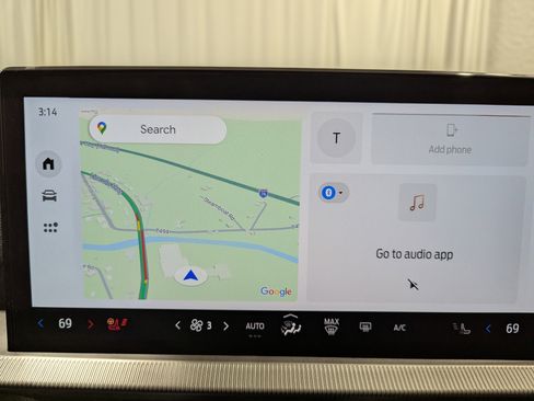 Used 2025 Ford Explorer ST-Line w/ Premium Package image 21