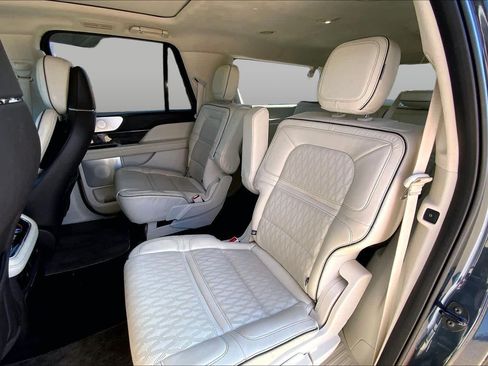 Used 2021 Lincoln Navigator L Black Label w/ Cargo Convenience Package AWD/4WD image 19