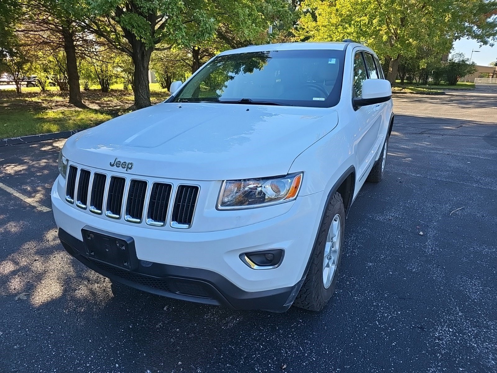 Used 2014 Jeep Grand Cherokee Laredo w/ Quick Order Package 23E AWD/4WD image 2