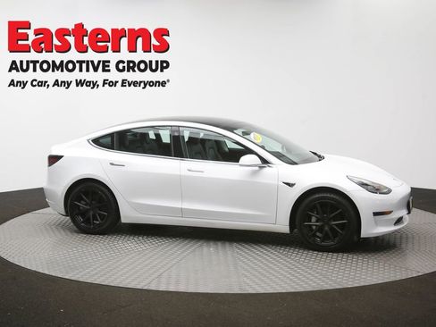 Used 2020 Tesla Model 3 Standard Range image 41