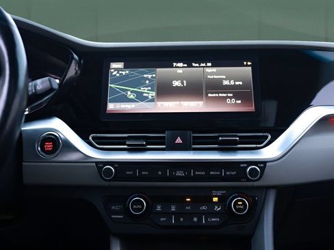 Used 2020 Kia Niro EX Premium FWD image 41