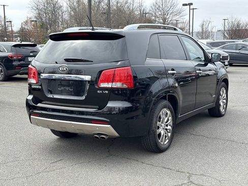 Used 2013 Kia Sorento SX w/ SX Premium Pkg image 2