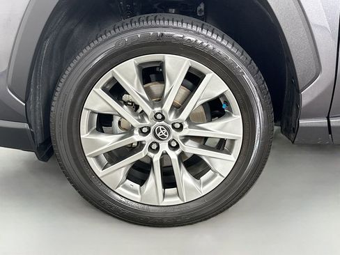 Used 2024 Toyota RAV4 XLE Premium image 21