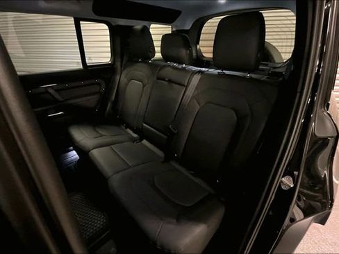 New 2026 Land Rover Defender 110 S image 9