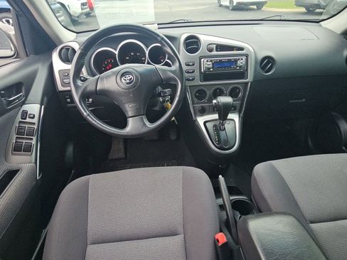 Used 2005 Toyota Matrix XR AWD/4WD image 8