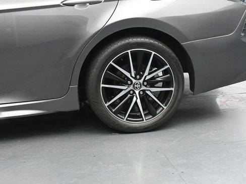 Used 2021 Toyota Camry SE FWD image 13