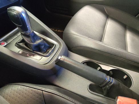 Used 2017 Volkswagen Jetta SE FWD image 26