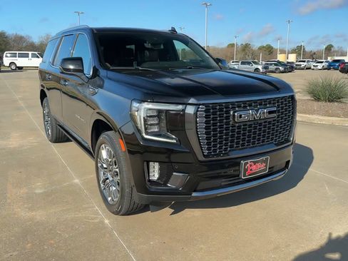 Used 2023 GMC Yukon Denali Ultimate image 3