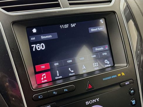 Used 2019 Ford Explorer Platinum AWD/4WD image 21