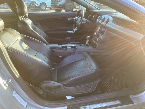 Used 2020 Ford Mustang Premium RWD image 5
