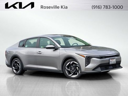 Certified 2025 Kia K4 EX FWD image 1