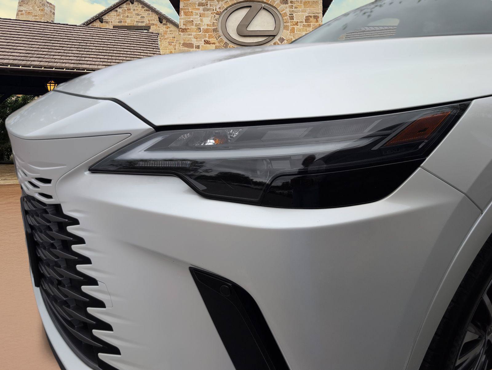 Used 2025 Lexus RX 350 Premium Plus w/ Accessory Package (Z1) FWD image 7