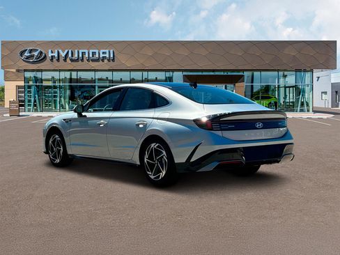 New 2024 Hyundai Sonata SEL w/ Convenience Package image 5