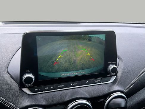 Used 2024 Nissan Sentra SV FWD image 27