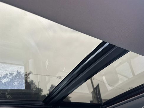 Used 2021 Ford F250 Lariat w/ Lariat Ultimate Package image 16