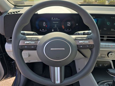 New 2026 Hyundai Kona SE image 14