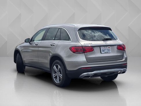 Used 2020 Mercedes-Benz GLC 300 image 4