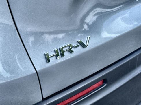 Used 2024 Honda HR-V LX image 10