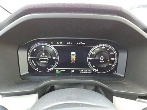 Used 2023 Mitsubishi Outlander SEL AWD/4WD image 14