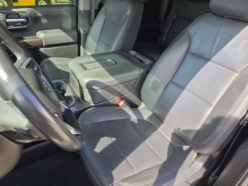 Used 2021 Chevrolet Silverado 1500 RST w/ Redline Edition AWD/4WD image 15