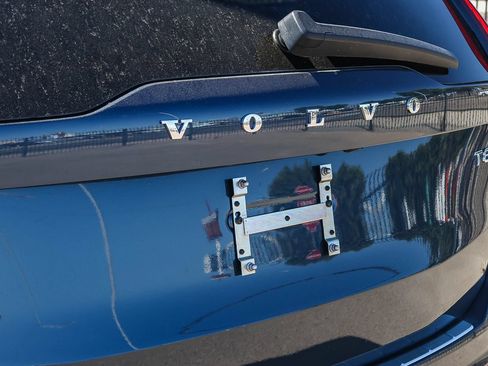 New 2026 Volvo XC90 T8 Plus w/ Protection Package Premier AWD/4WD image 11