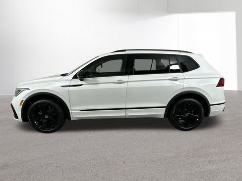 Used 2024 Volkswagen Tiguan SE R-Line w/ MDO Package, Two-Row image 32