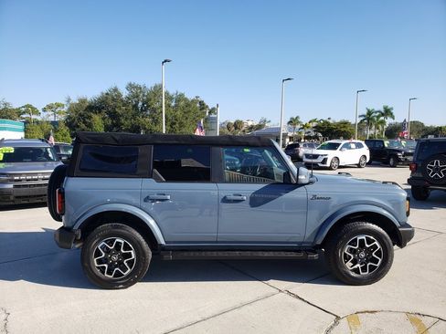 Used 2023 Ford Bronco Outer Banks image 8