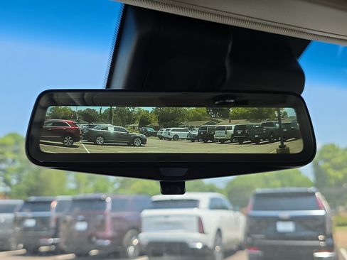 Used 2020 Cadillac Escalade Luxury RWD image 25