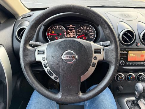 Used 2012 Nissan Rogue SV image 18