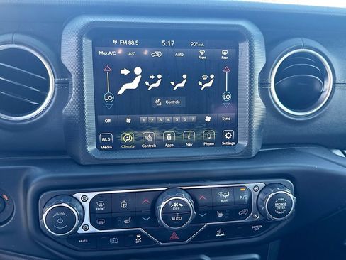 Used 2023 Jeep Wrangler Unlimited Sahara w/ Cold Weather Group AWD/4WD image 17