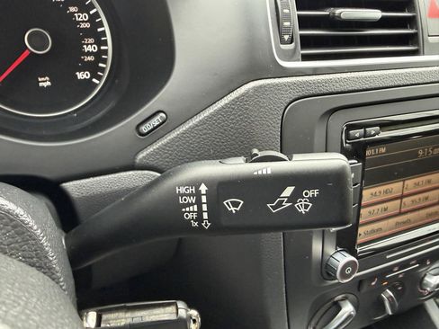 Used 2012 Volkswagen Jetta SE FWD image 27